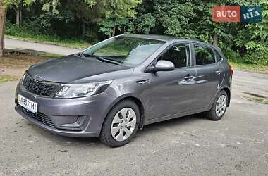 Хэтчбек Kia Rio 2012 в Киеве