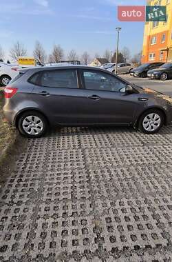 Хетчбек Kia Rio 2012 в Києві