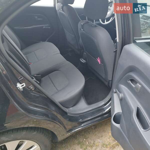 Хэтчбек Kia Rio 2012 в Житомире
