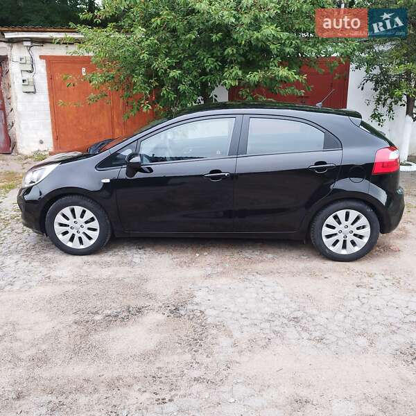 Хэтчбек Kia Rio 2012 в Житомире