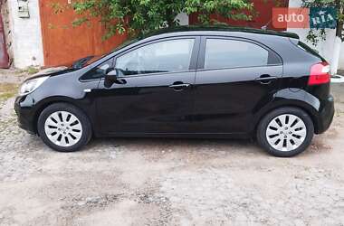 Хэтчбек Kia Rio 2012 в 