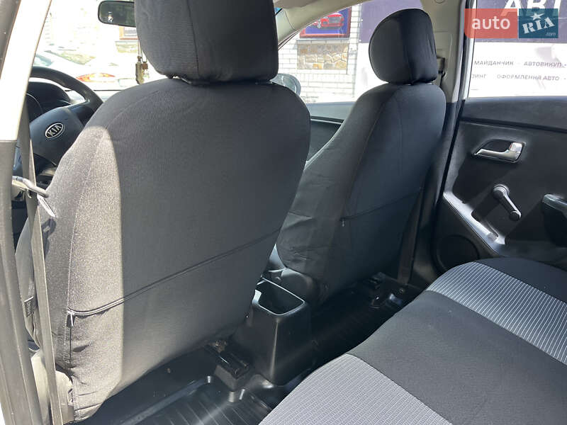 Хэтчбек Kia Rio 2012 в Белой Церкви фото 16 Хэтчбек Kia Rio 2012 в Белой Церкви