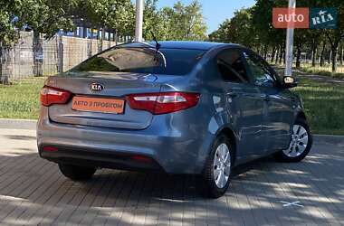 Седан Kia Rio 2013 в 