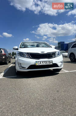 Седан Kia Rio 2012 в 