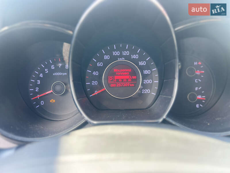 Седан Kia Rio 2012 в Киеве