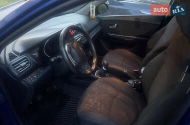 Седан Kia Rio 2012 в 