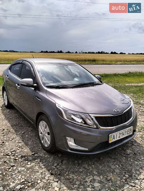 Седан Kia Rio 2012 в 