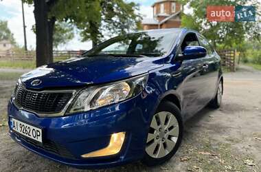 Седан Kia Rio 2013 в Киеве