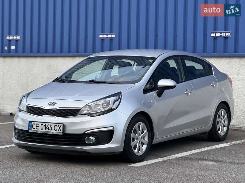 Седан Kia Rio 2015 в Львове