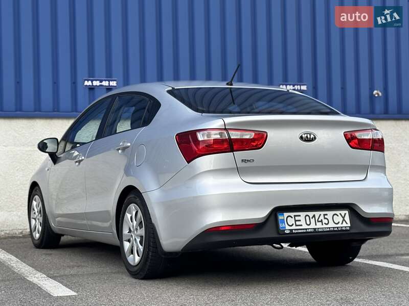 Седан Kia Rio 2015 в Львове