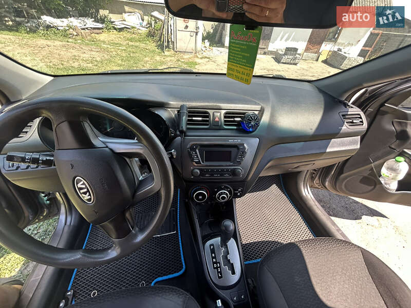 Седан Kia Rio 2012 в Лубнах