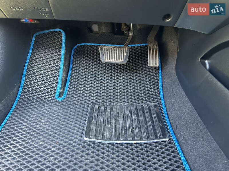 Седан Kia Rio 2012 в Лубнах