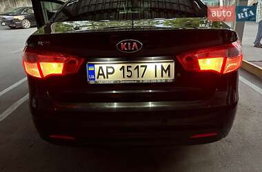 Седан Kia Rio 2013 в 
