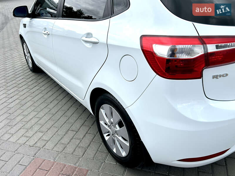 Хэтчбек Kia Rio 2012 в Белой Церкви