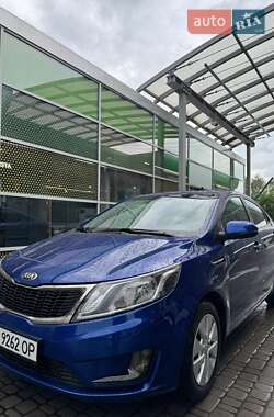 Седан Kia Rio 2013 в Києві