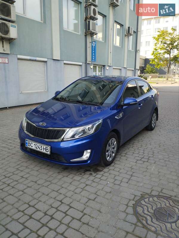 Седан Kia Rio 2012 в Львове