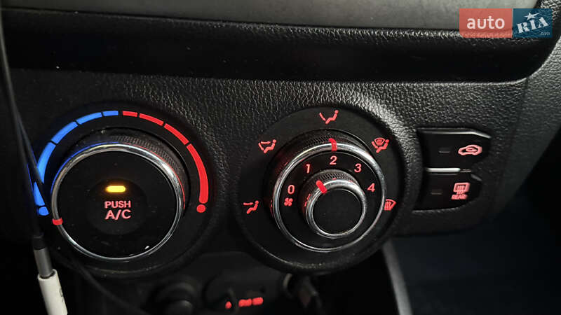 Седан Kia Rio 2013 в Киеве