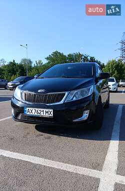 Хэтчбек Kia Rio 2013 в Харькове