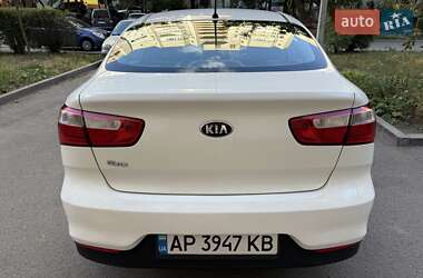 Седан Kia Rio 2016 в 