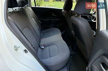 Седан Kia Rio 2016 в 