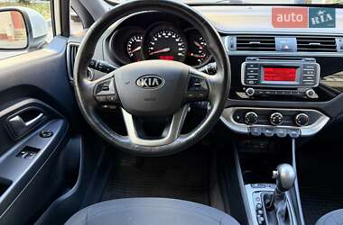 Седан Kia Rio 2016 в 