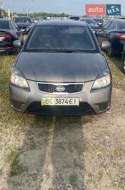 Седан Kia Rio 2011 в Львові