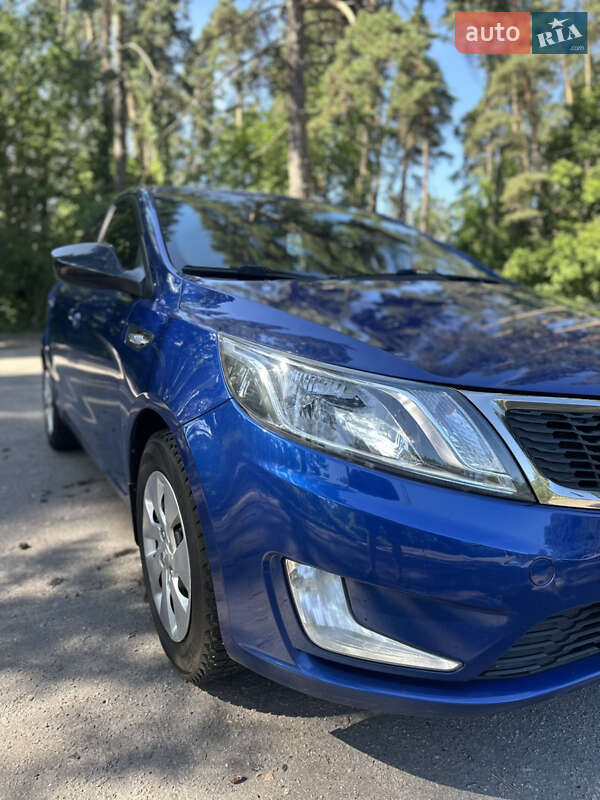 Седан Kia Rio 2012 в Черкассах