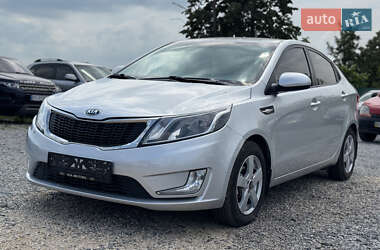 Седан Kia Rio 2013 в Тернополі
