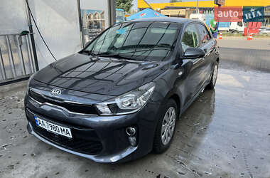 Хетчбек Kia Rio 2017 в Києві