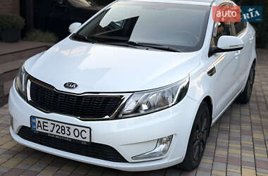 Седан Kia Rio 2014 в Дніпрі