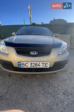 Хэтчбек Kia Rio 2008 в Львове