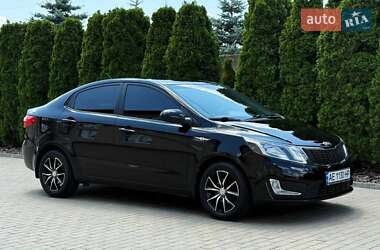 Седан Kia Rio 2013 в Дніпрі