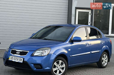 Хэтчбек Kia Rio 2011 в Виннице