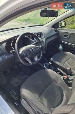 Седан Kia Rio 2011 в 