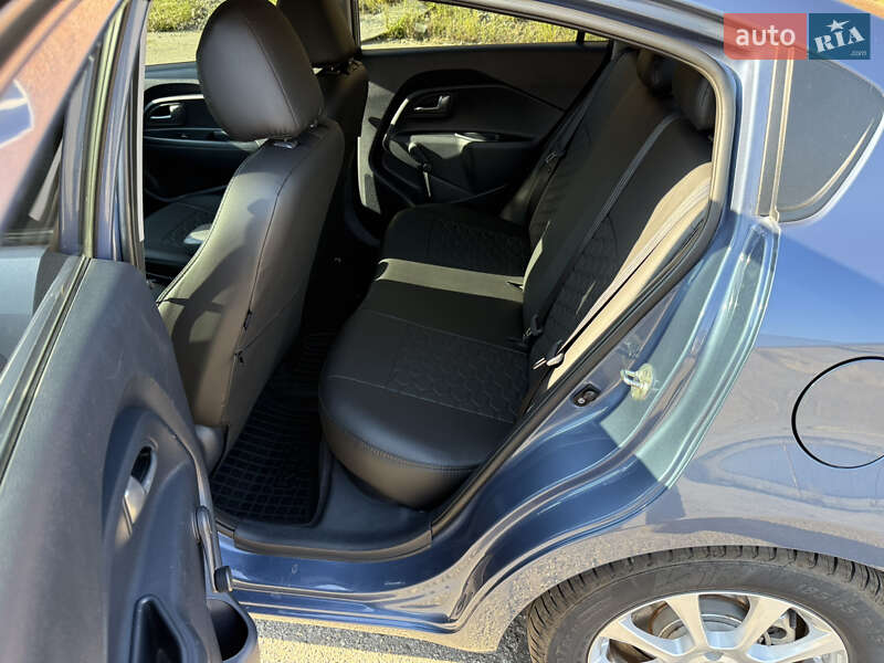 Седан Kia Rio 2015 в Виннице фото 15 Седан Kia Rio 2015 в Виннице