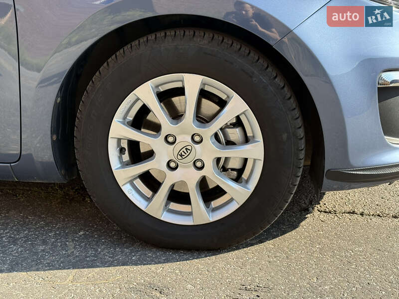 Седан Kia Rio 2015 в Виннице фото 19 Седан Kia Rio 2015 в Виннице
