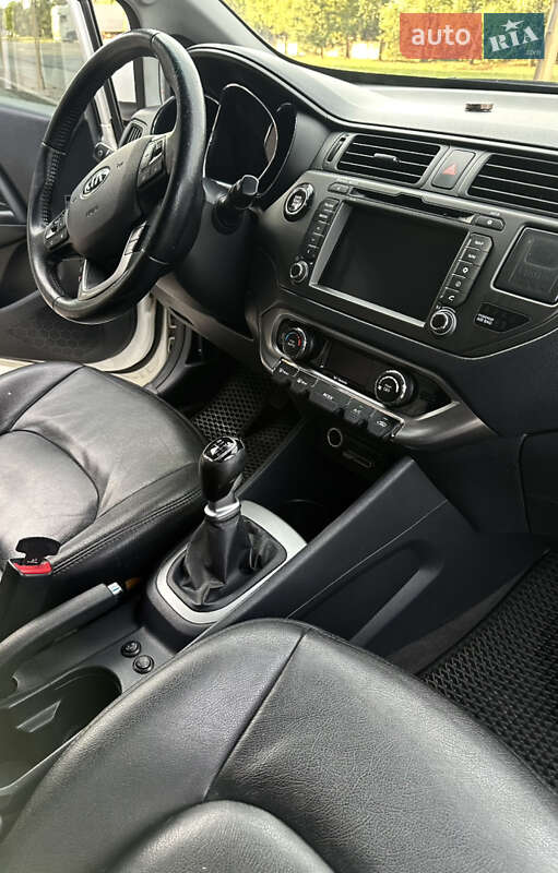 Хетчбек Kia Rio 2012 в Ужгороді фото 13 Хетчбек Kia Rio 2012 в Ужгороді