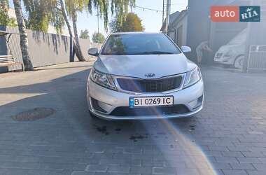 Седан Kia Rio 2013 в Великой Багачке