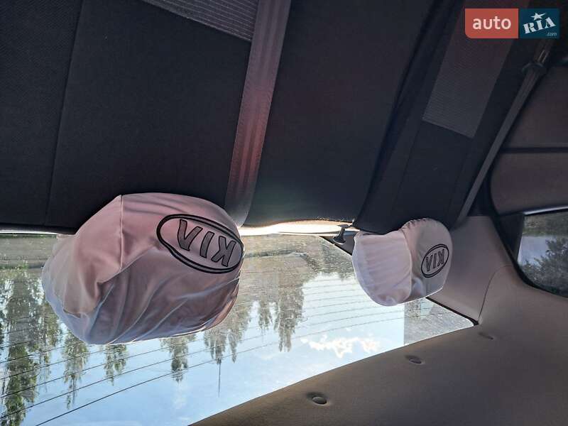 Седан Kia Rio 2013 в Сумах