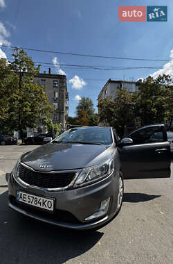 Хэтчбек Kia Rio 2012 в Днепре