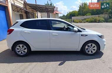 Хетчбек Kia Rio 2016 в Харкові