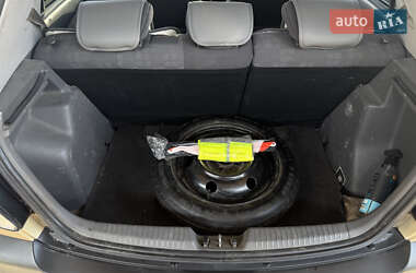 Хэтчбек Kia Rio 2008 в 