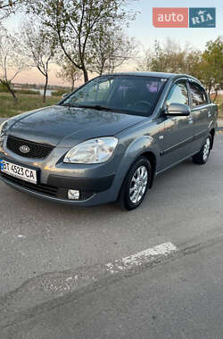 Седан Kia Rio 2008 в Миколаєві