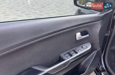 Седан Kia Rio 2012 в 