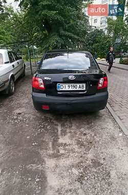 Седан Kia Rio 2008 в Сумах