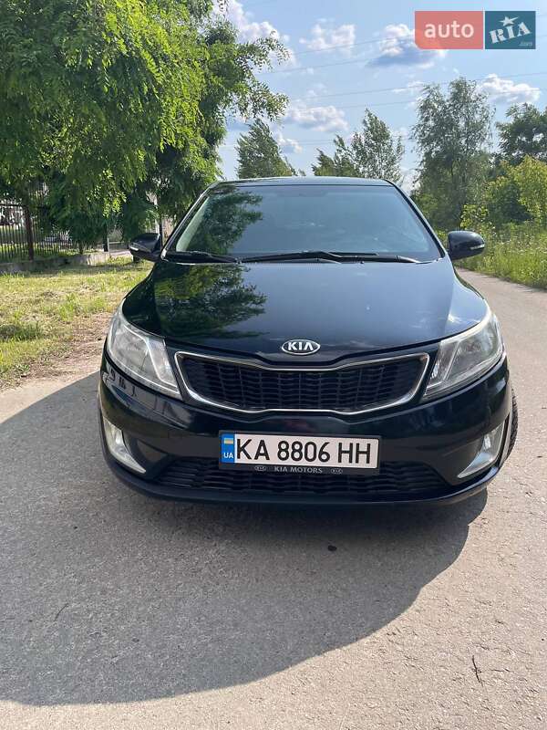 Седан Kia Rio 2013 в 