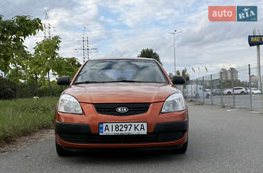 Хэтчбек Kia Rio 2006 в Киеве