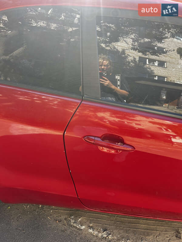 Хетчбек Kia Rio 2012 в Василькові