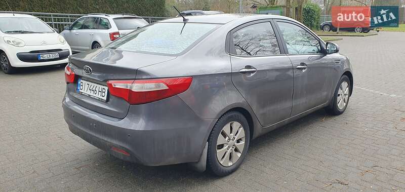 Седан Kia Rio 2011 в Кременчуці