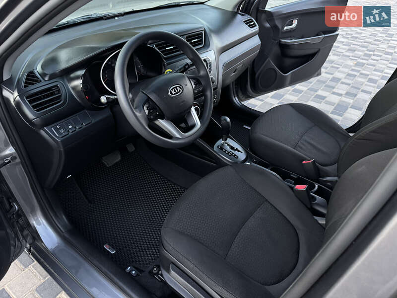 Седан Kia Rio 2012 в Одессе